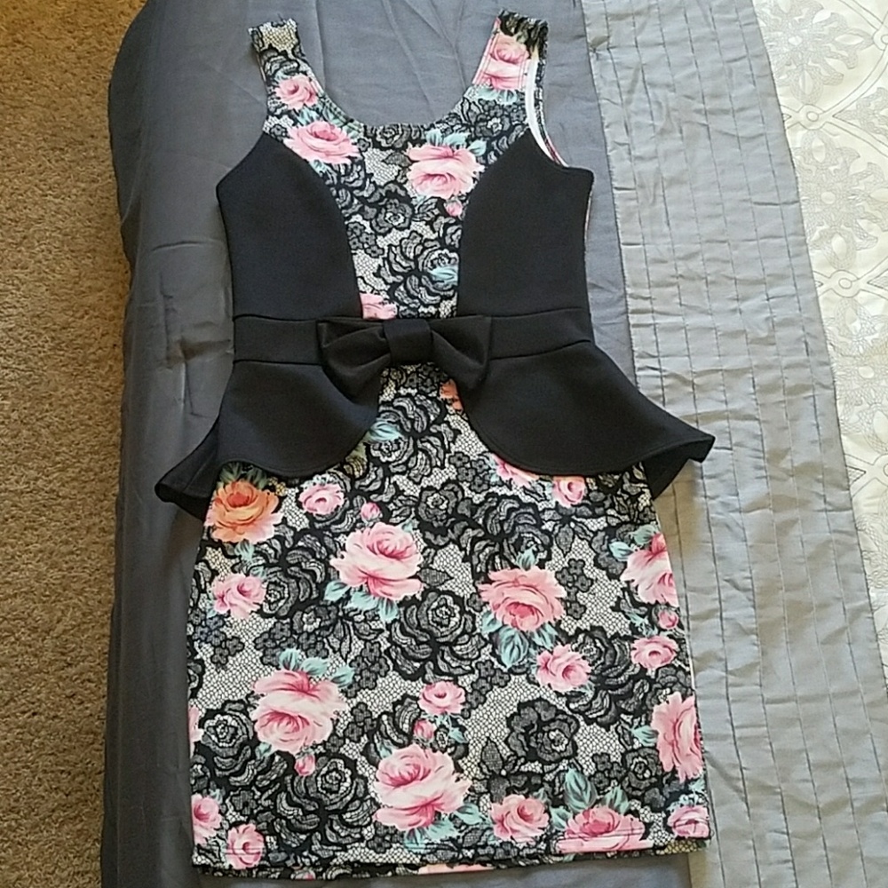 Fake lace bodycon/peplum dress